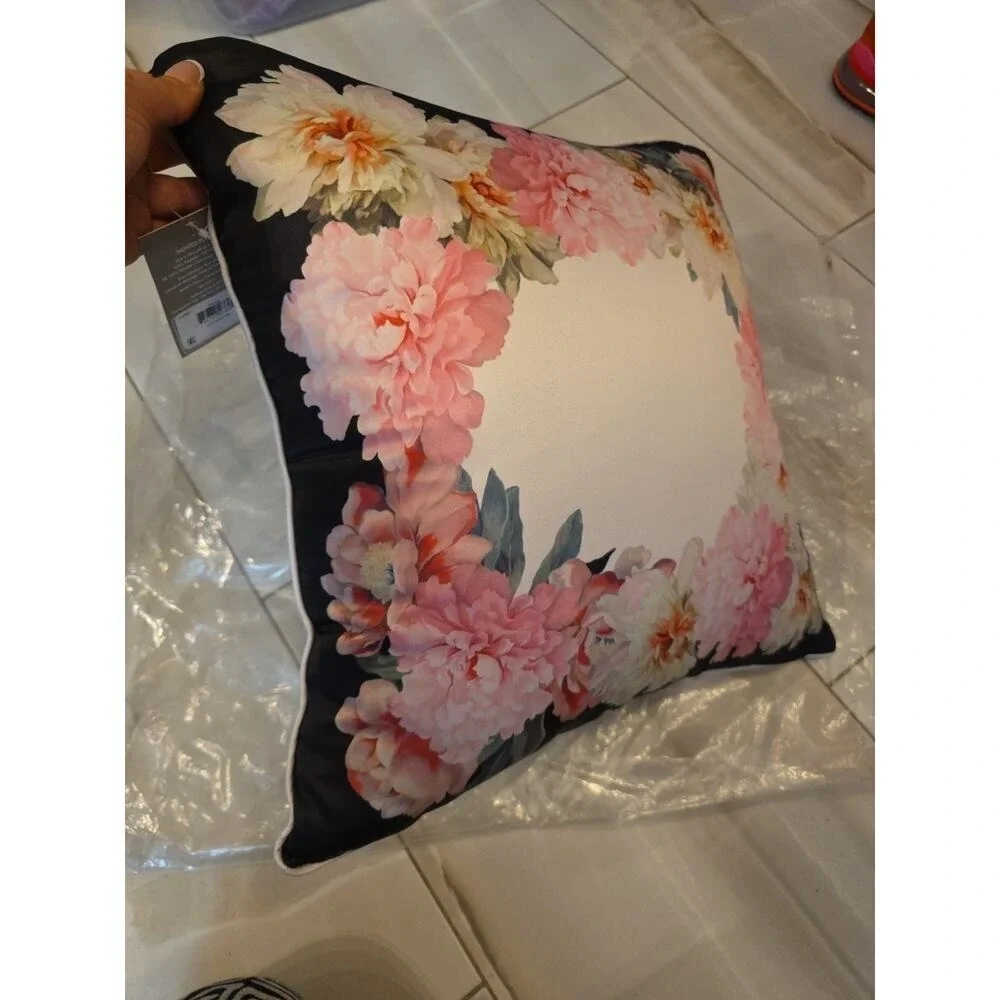 Ted Baker London Floral Sateen Accent Pillow Poly‎ 18
